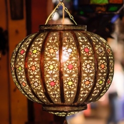 Lamps made of metal