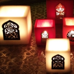 Tealight holders made of wax